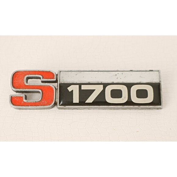 Vintage S1700 International Truck Emblem - Picture 1 of 7